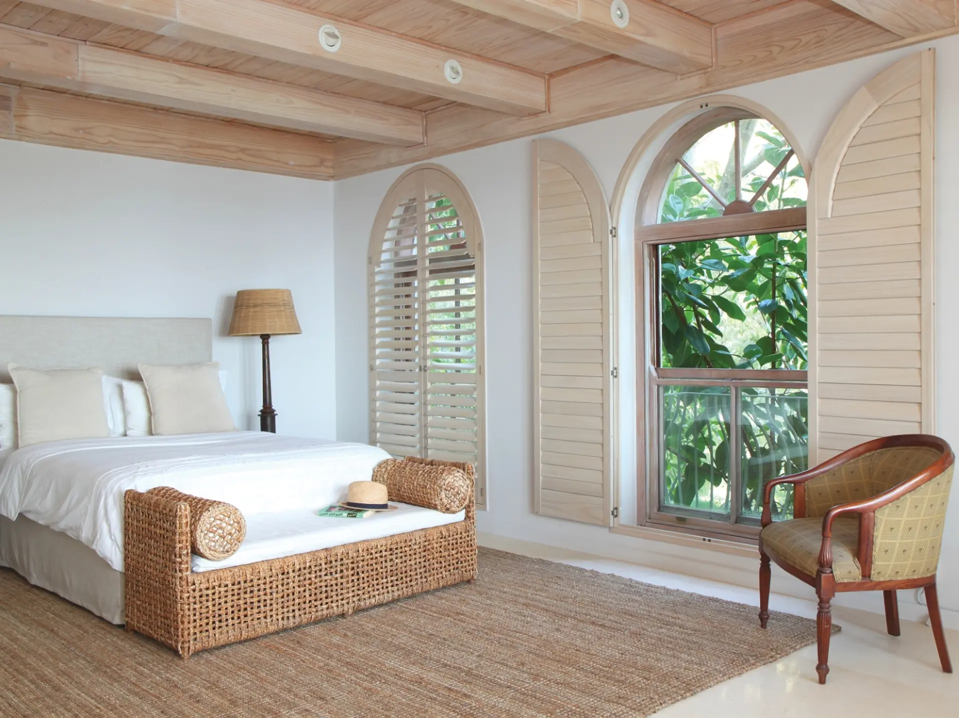 5 Common Window Shutter Problems And How To Prevent Them 5 Common Window Shutter Problems and How to Prevent Them